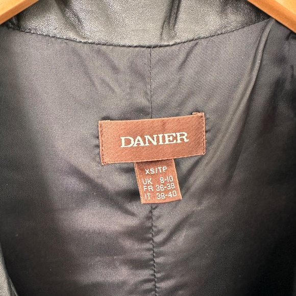 Danier Black Leather Blazer, Jacket, Bomber - Picture 3 of 8